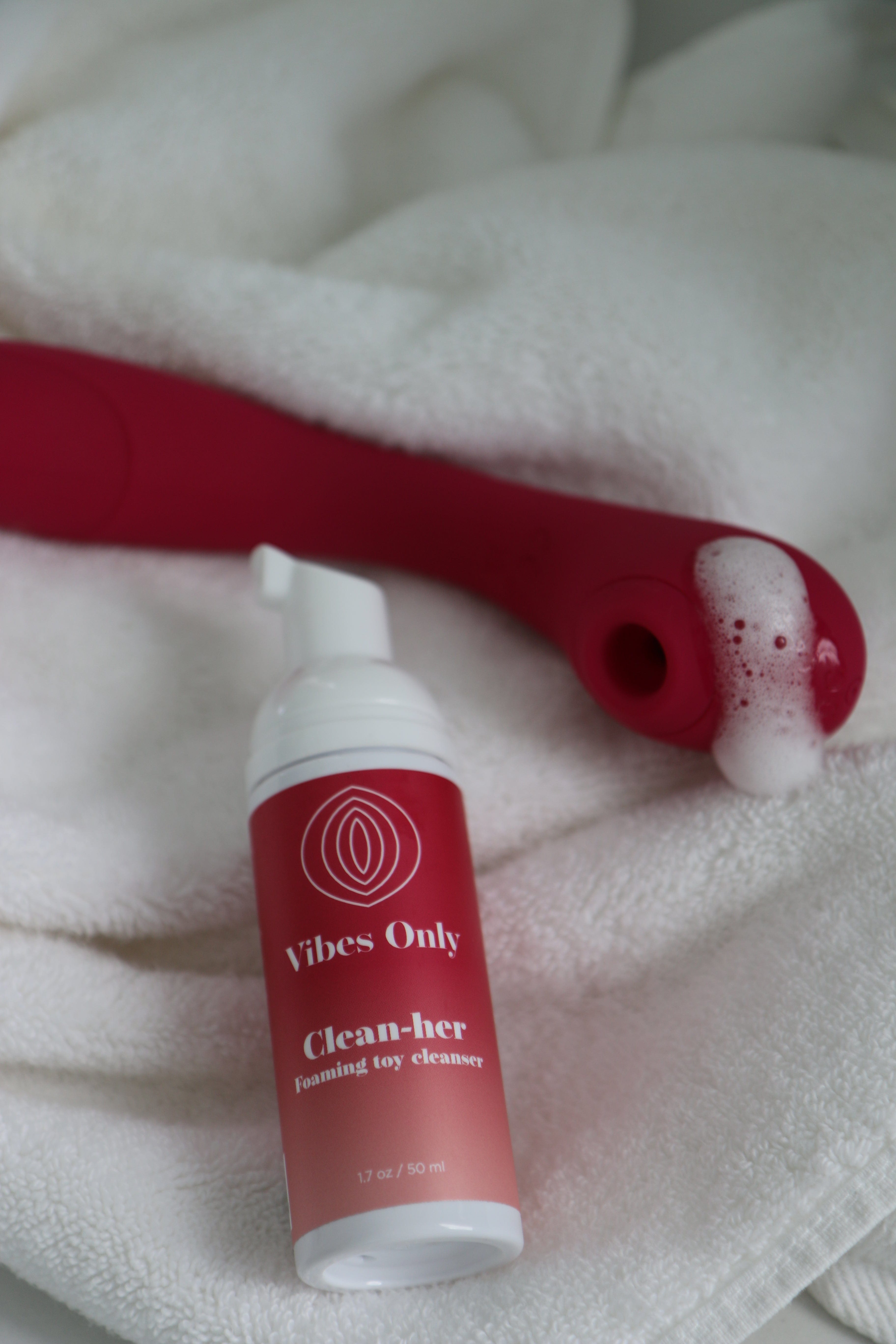 Clean-her Toy Cleanser